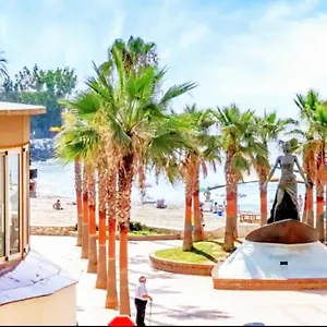 Puerto Sol Y Mar , Fuengirola España